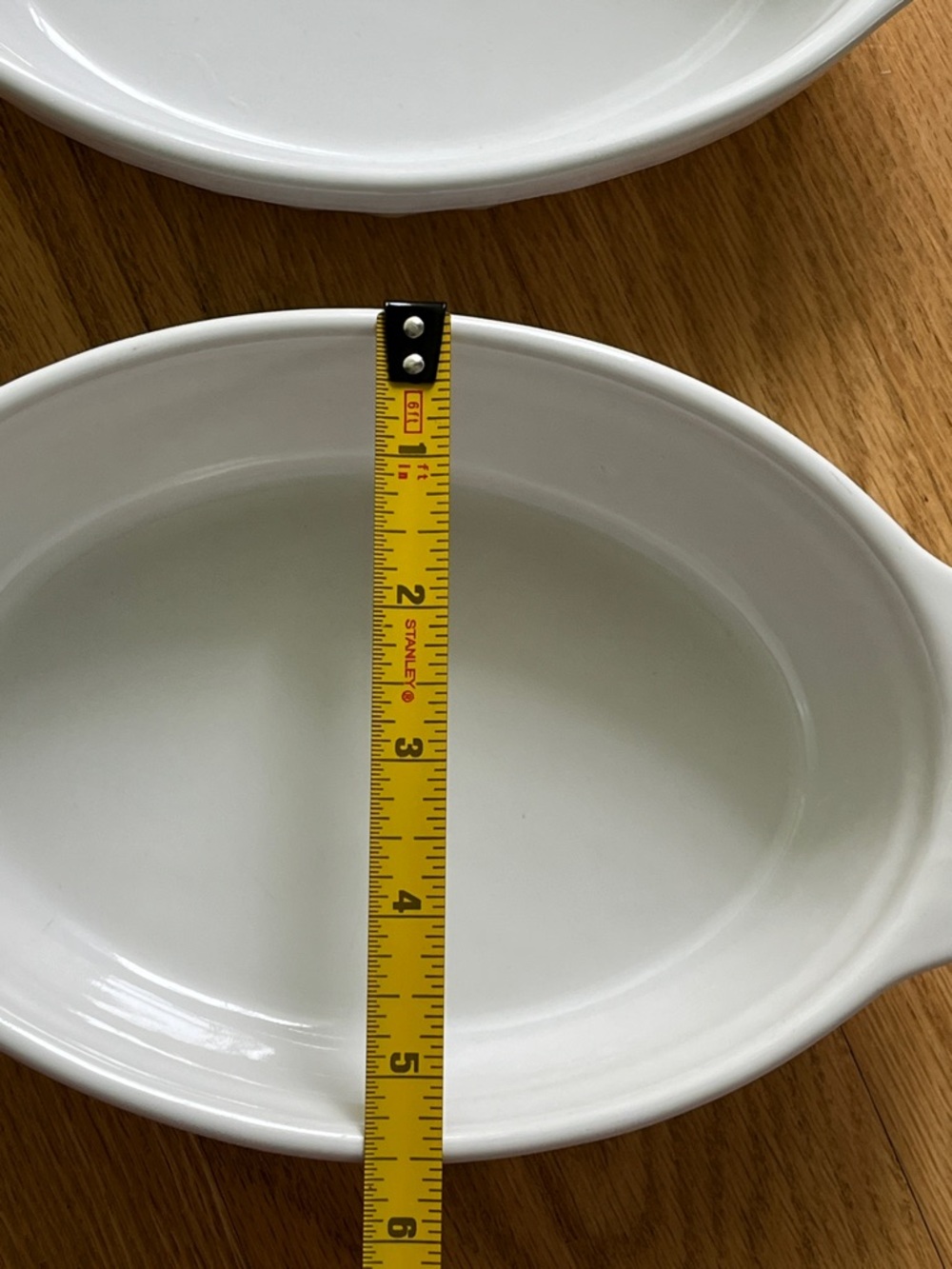 CERUTIL STONEWARE Oval Ceramic Baking Dishes in White (Set of 2) - Picture 7 of 10